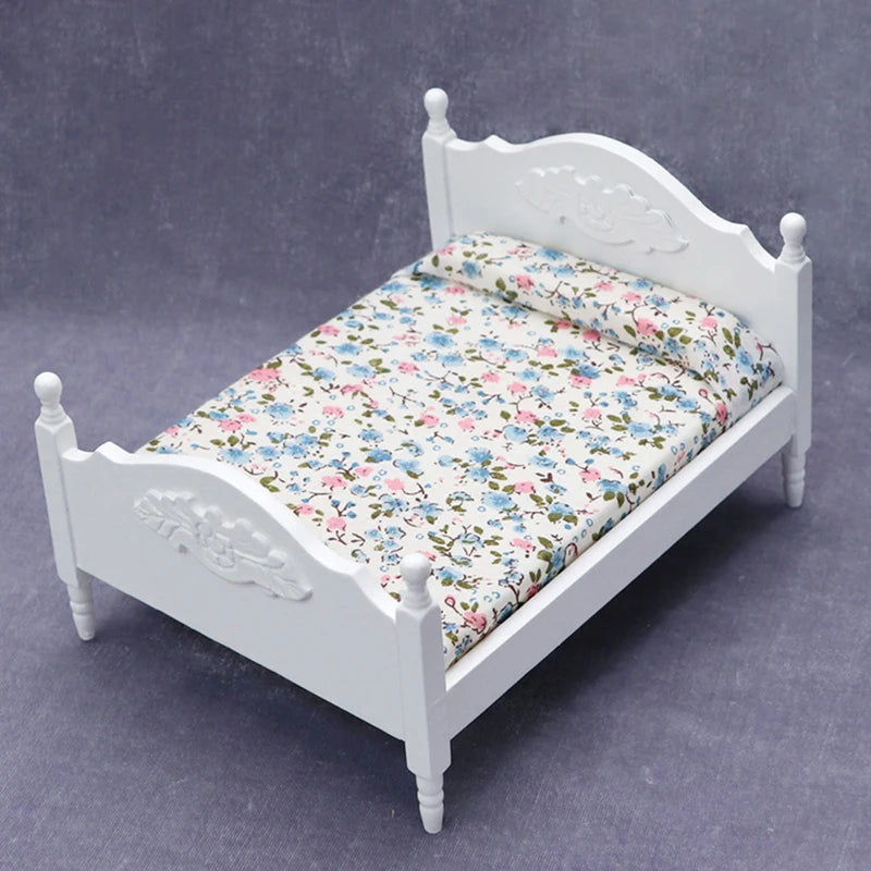 1Pc 1:12 Dollhouse Miniature Bedroom Double Bed European Simulation Furniture Model Living Scene Decor Toy
